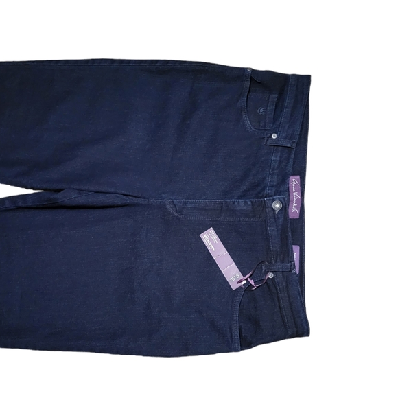 Gloria Vanderbilt Amanda Ultra Stretch Dark Blue Jeans NWT 18 - Picture 3 of 6